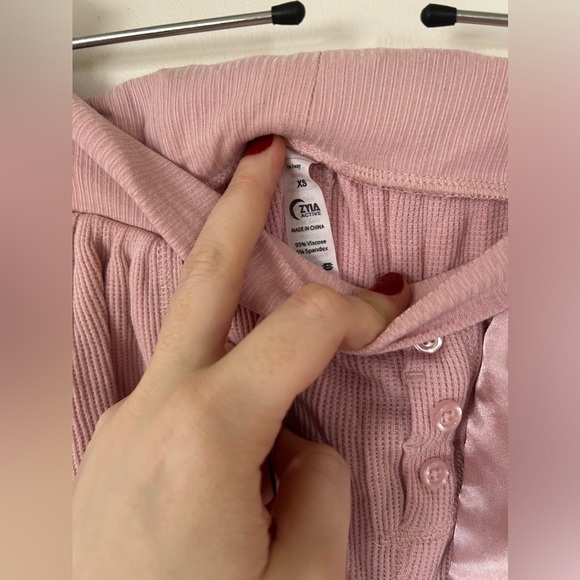 Zyia Pink Waffle Lounge Set​ - Picture 11 of 13